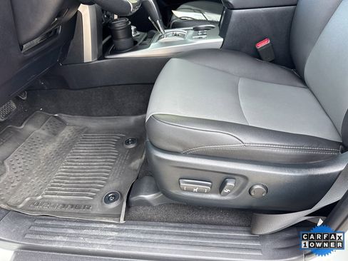 Used 2024 Toyota 4Runner SR5 Premium image 2