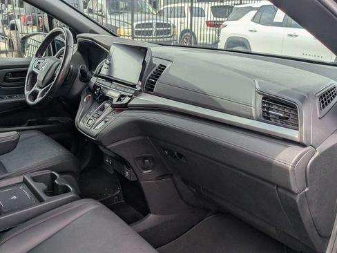 Used 2025 Honda Odyssey Sport-L image 31