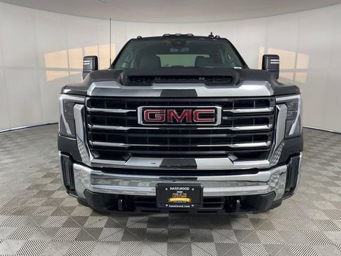 New 2026 GMC Sierra 2500 SLE w/ SLE Value Package; AWD/4WD image 25