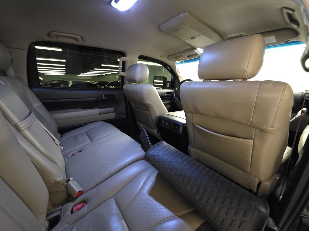 Used 2012 Toyota Tundra 4x4 CrewMax w/ SR5 Pkg image 26