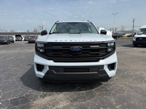 New 2026 Ford Expedition Active AWD/4WD image 3