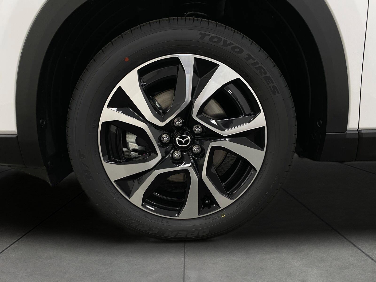 New 2026 MAZDA CX-5 Preferred AWD/4WD image 12