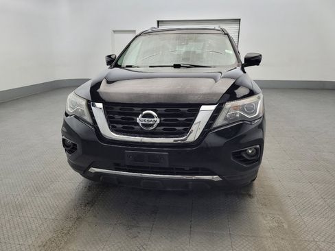 Used 2017 Nissan Pathfinder Platinum w/ Family Entertainment Package AWD/4WD image 15