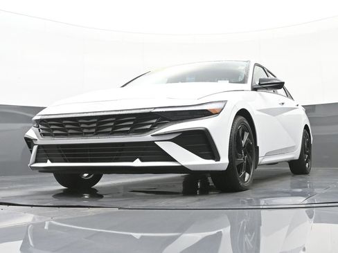 Certified 2026 Hyundai Elantra Sport image 48