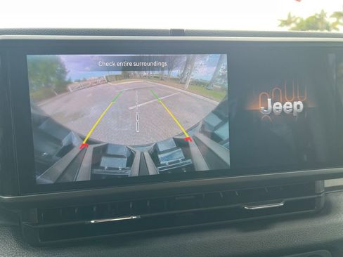 Used 2024 Jeep Wrangler Willys image 64