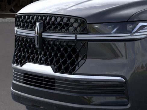 New 2026 Lincoln Navigator L Reserve image 18