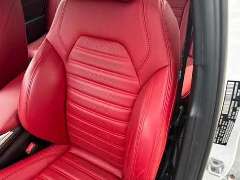 Used 2023 Alfa Romeo Giulia Veloce AWD/4WD image 32