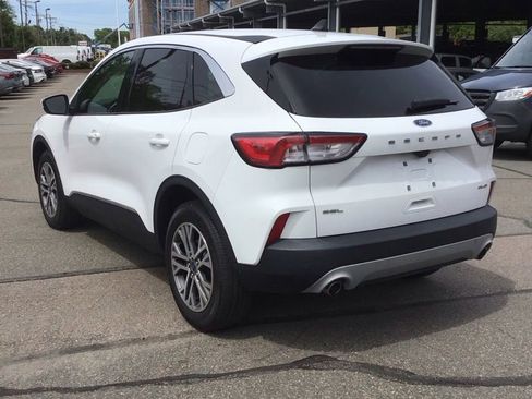Used 2022 Ford Escape SEL AWD/4WD image 3