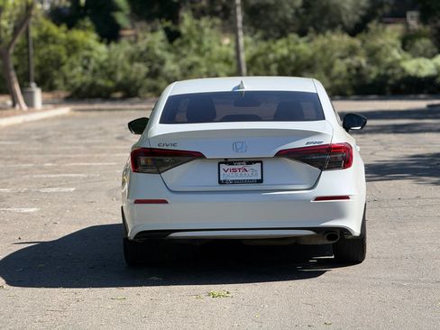 Used 2022 Honda Civic Sport image 4