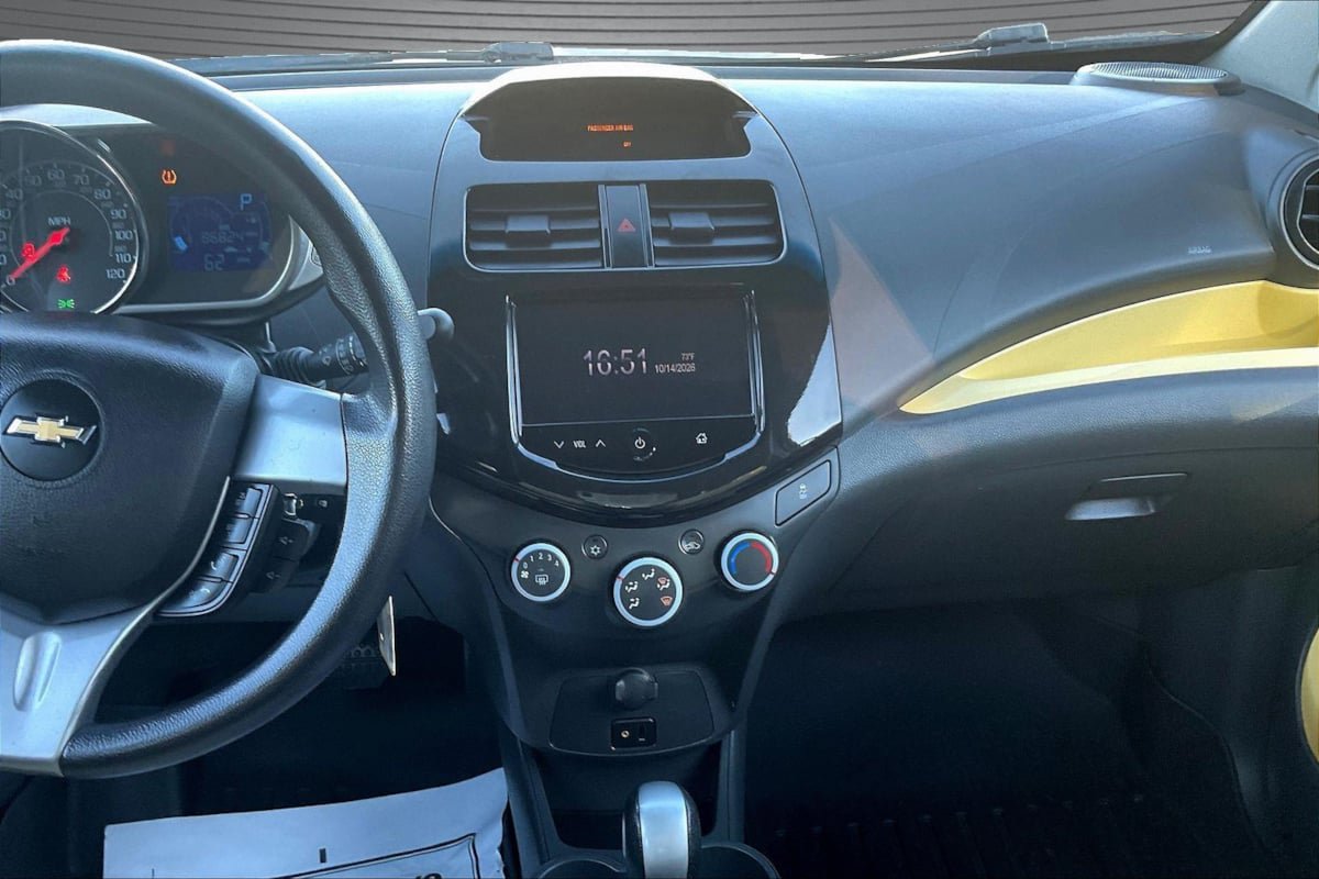 Used 2014 Chevrolet Spark LT FWD image 9