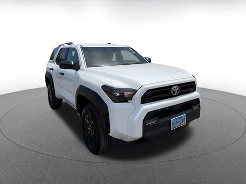 Used 2025 Toyota 4Runner SR5 RWD image 3