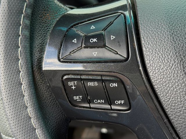 Used 2017 Ford Explorer XLT w/ Equipment Group 201A FWD image 16