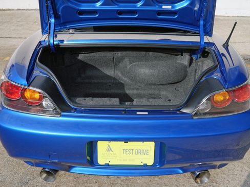 Used 2006 Honda S2000 image 9
