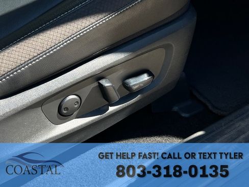 Used 2025 Nissan Pathfinder SL image 30