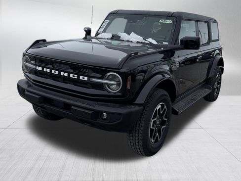 New 2025 Ford Bronco Outer Banks AWD/4WD image 2