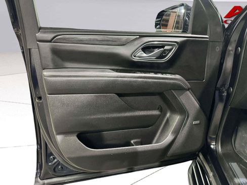 Used 2022 GMC Yukon SLT w/ SLT Luxury Package AWD/4WD image 20