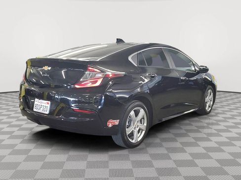 Used 2018 Chevrolet Volt LT w/ LT Driver Confidence Package image 3