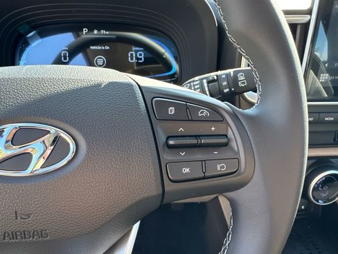 New 2026 Hyundai Venue SEL image 17