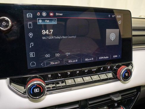 Used 2024 GMC Canyon AT4X image 13