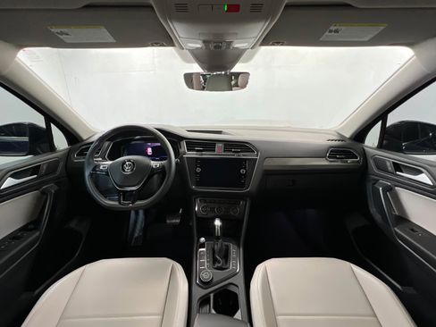 Used 2021 Volkswagen Tiguan SEL AWD/4WD image 10