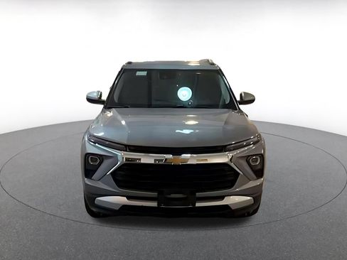 Used 2025 Chevrolet TrailBlazer LT FWD image 4