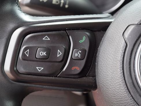 Used 2018 Jeep Wrangler Unlimited Sport S AWD/4WD image 8