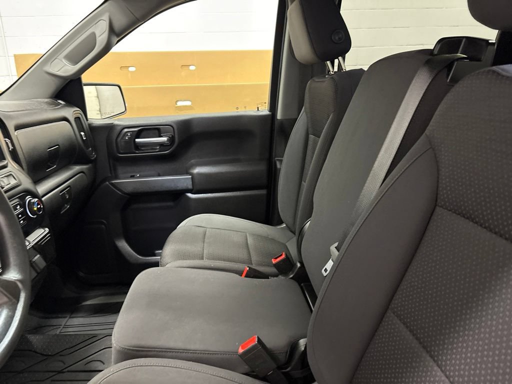Used 2020 Chevrolet Silverado 1500 Custom w/ Custom Value Package AWD/4WD image 20