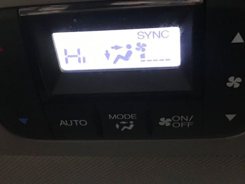 Used 2015 Honda Odyssey EX-L image 30