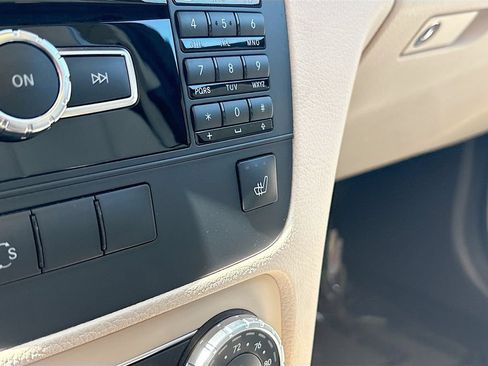 Used 2014 Mercedes-Benz GLK 250 BlueTEC 4MATIC image 20