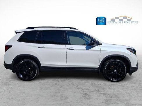 Used 2024 Honda Passport Black Edition image 7
