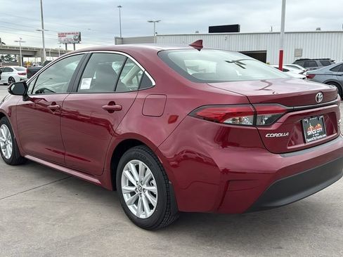 Certified 2026 Toyota Corolla XLE FWD image 6