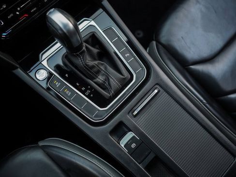 Used 2021 Volkswagen Arteon SEL image 32