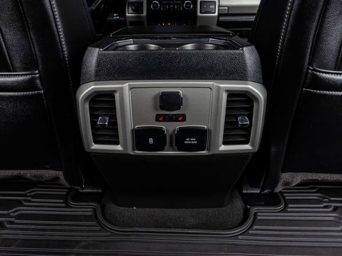 Used 2020 Ford F250 Lariat image 32