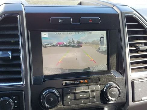 Used 2016 Ford F150 XLT w/ Equipment Group 302A Luxury image 22