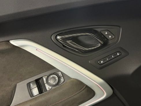 Used 2017 Chevrolet Camaro ZL1 RWD image 16