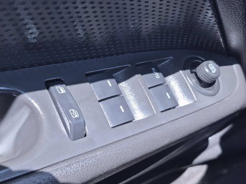Used 2007 Ford Fusion SEL FWD image 30