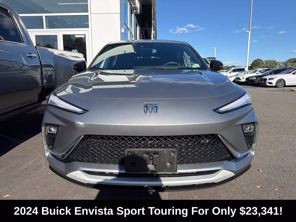 Used 2024 Buick Envista Sport Touring w/ Convenience II Package FWD image 2
