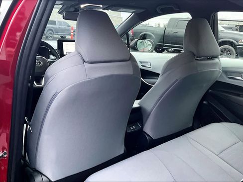 Used 2025 Toyota Corolla SE w/ Convenience Package image 12