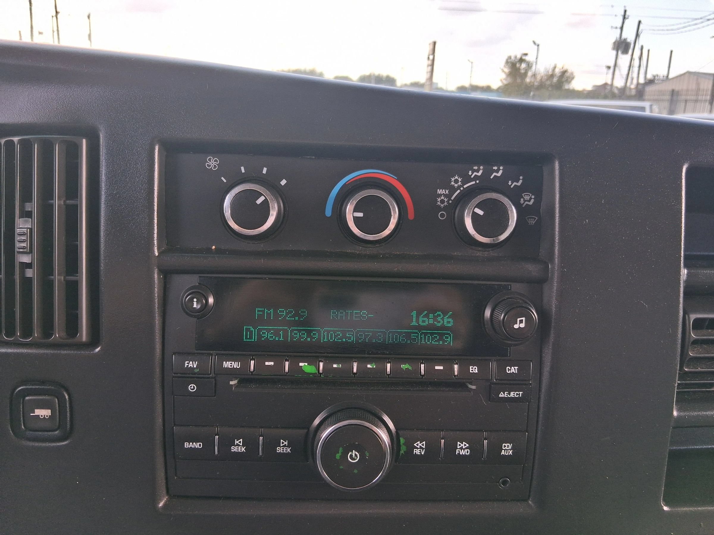 Used 2017 Chevrolet Express 2500 LS RWD image 37