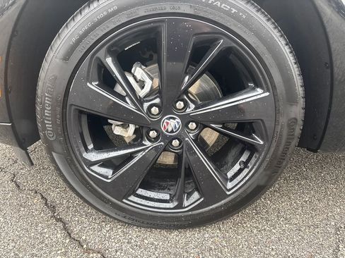 Used 2023 Buick Envision Essence w/ Sport Touring Package image 33