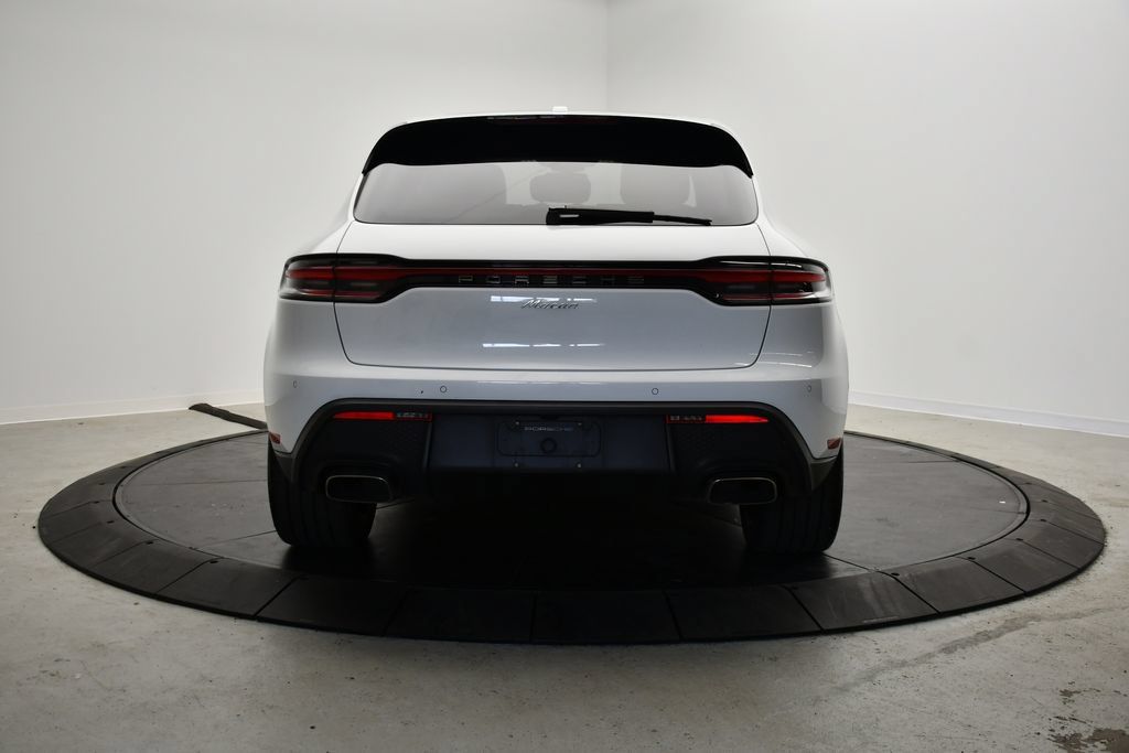 Certified 2023 Porsche Macan AWD/4WD image 6