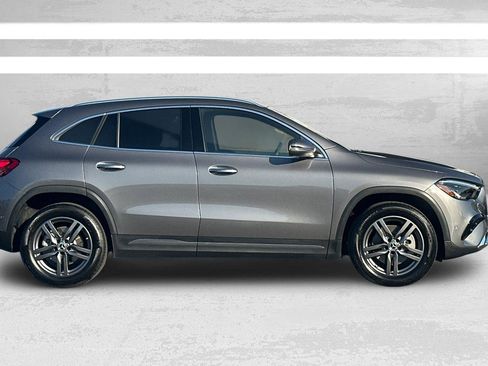 Certified 2025 Mercedes-Benz GLA 250 image 3
