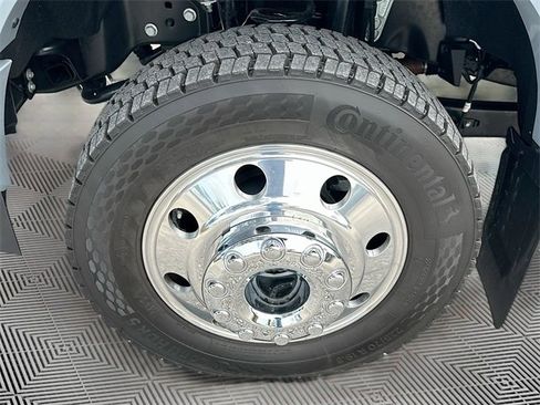 Used 2026 Ford F450 Platinum image 32