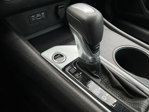 Used 2025 Nissan Altima 2.5 SV image 33