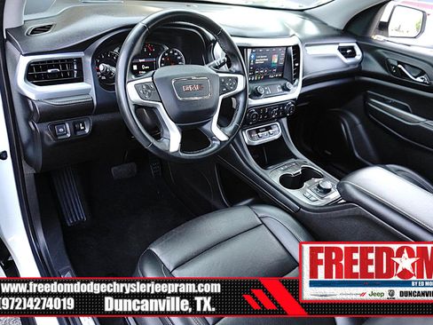 Used 2023 GMC Acadia SLT FWD image 10