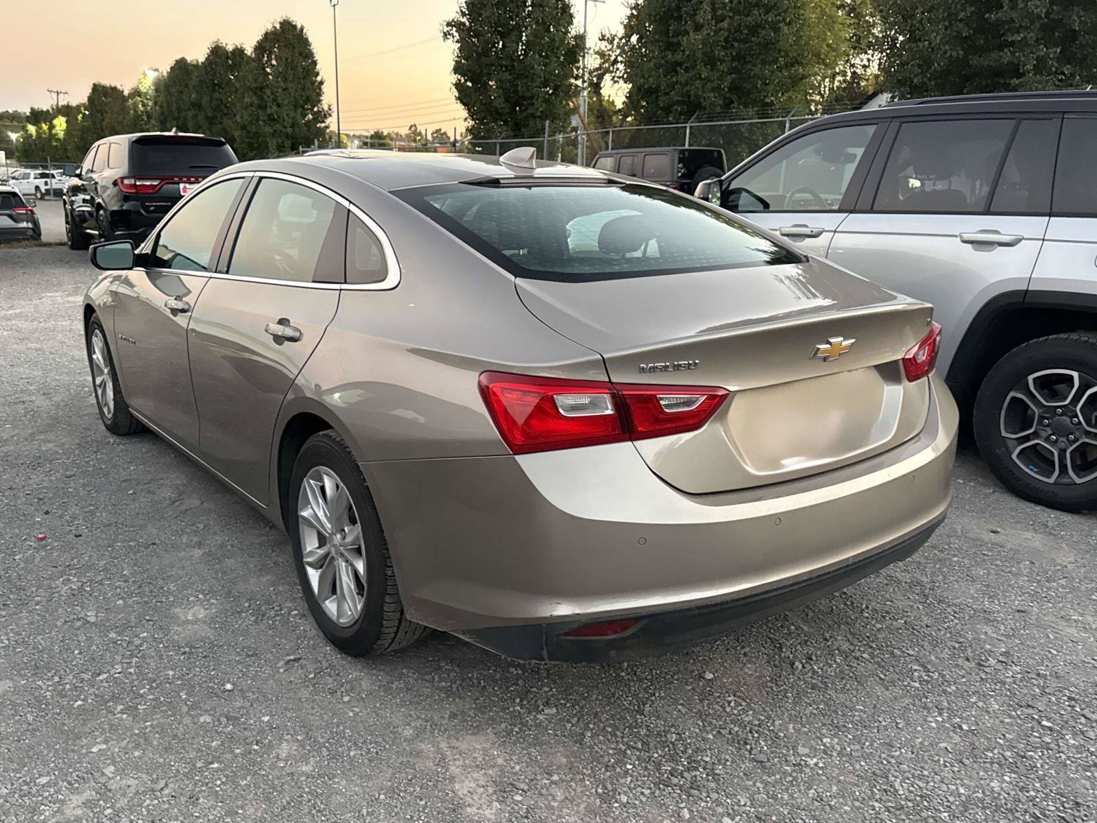 Used 2024 Chevrolet Malibu LT FWD image 6