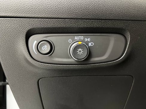Used 2024 Buick Encore GX Sport Touring FWD image 44