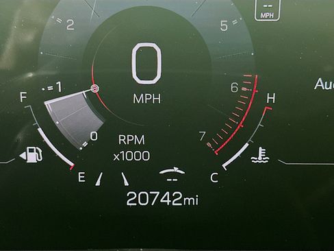 Used 2025 GMC Terrain Elevation image 19