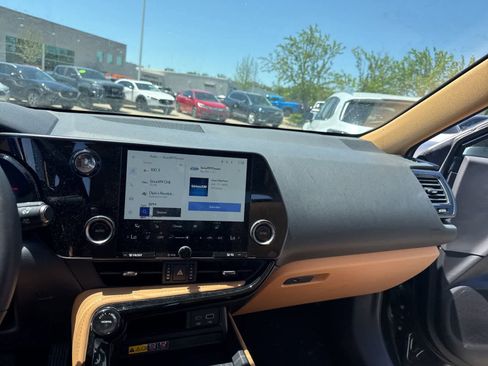 Used 2025 Lexus NX 350 AWD w/ Accessory Package (2T) image 21