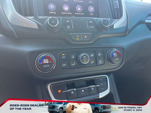 Used 2023 GMC Terrain SLT w/ Tech Package FWD image 30